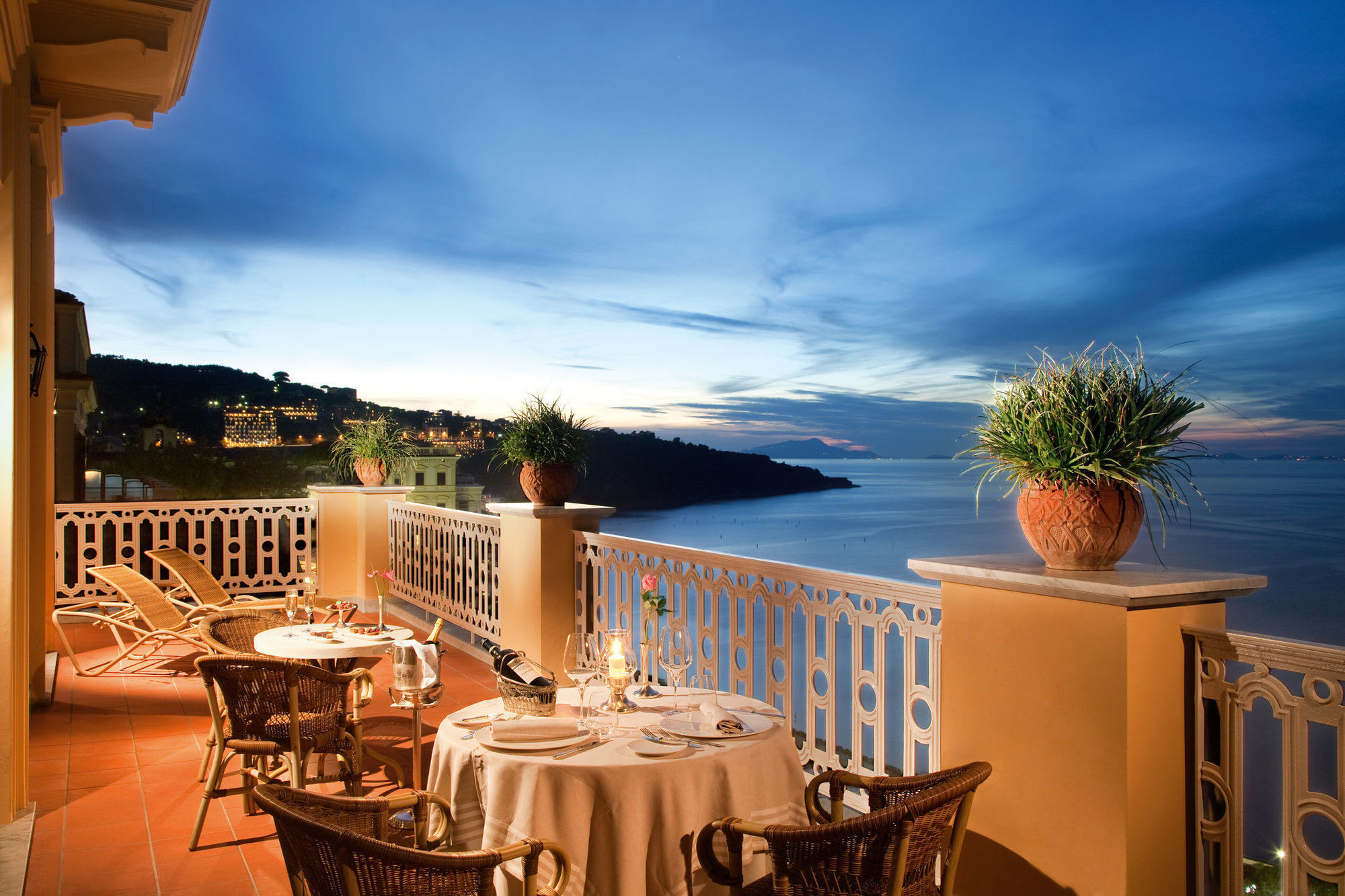 Grand Hotel Excelsior Vittoria Sorrento Exterior photo